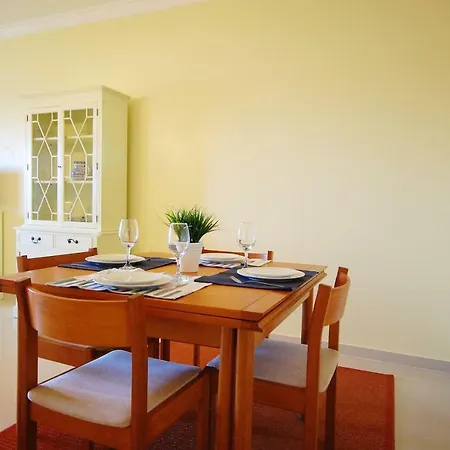 Apartment Coelha - Pool - Free Wi-fi - Air Con *