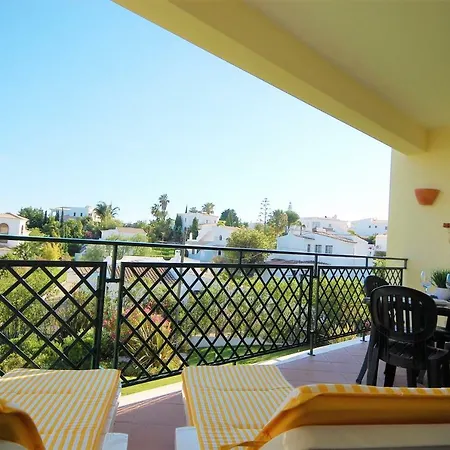 Coelha - Pool - Free Wi-fi - Air Con شقة *