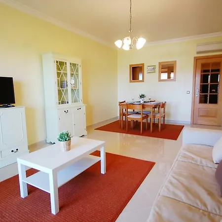 Apartment Coelha - Pool - Free Wi-fi - Air Con